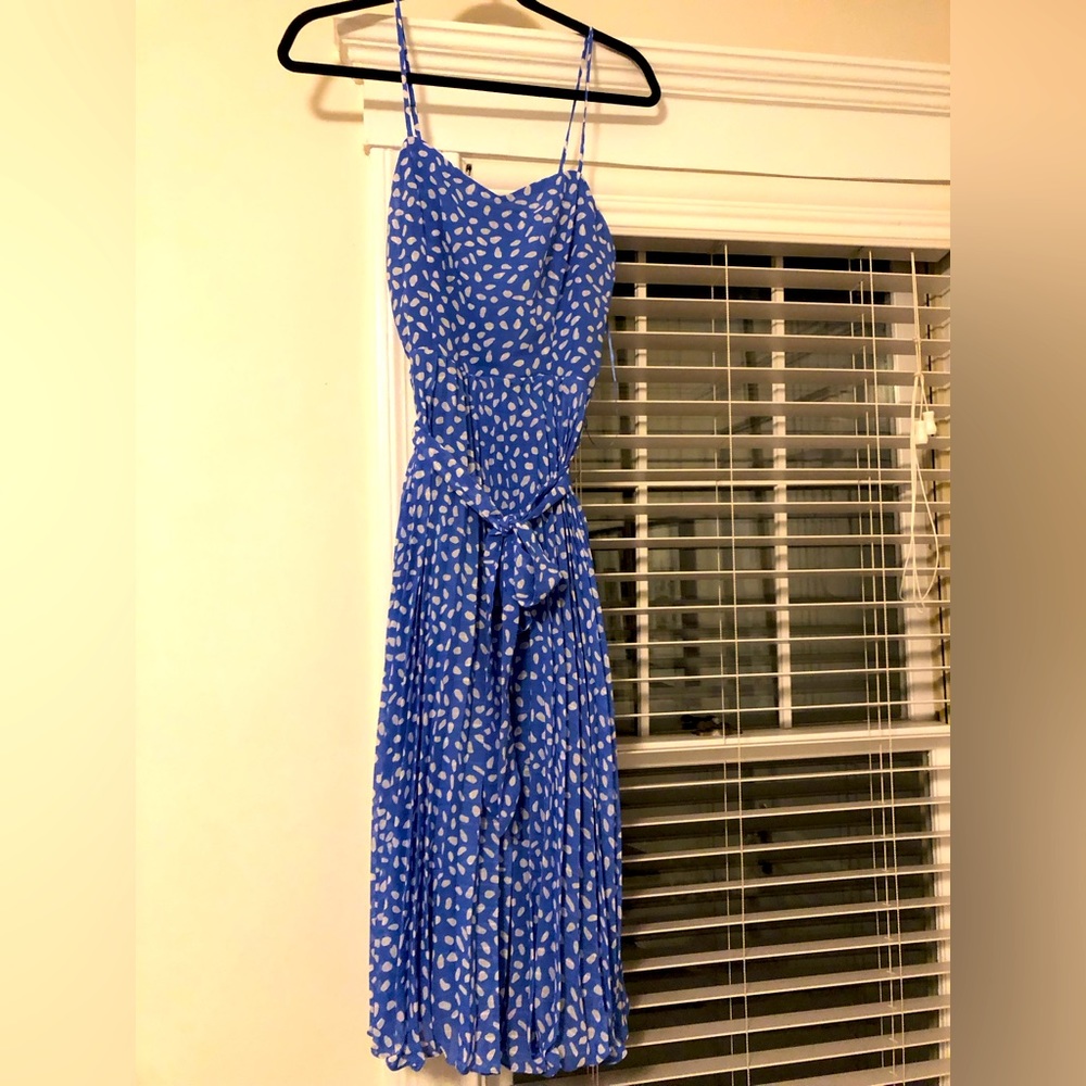 Blue and white pleated midi dress